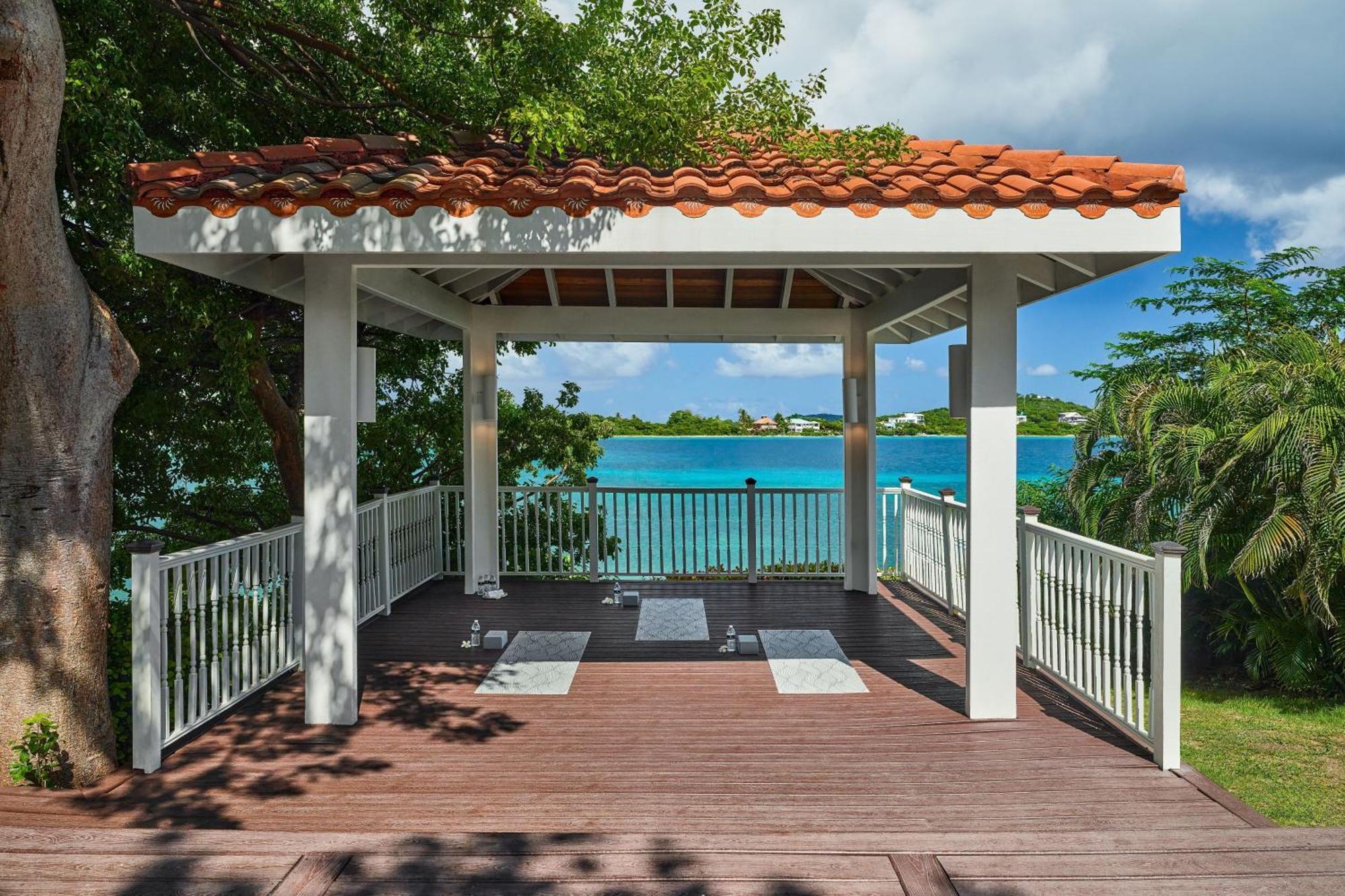 The Ritz-Carlton St. Thomas Hotel Benner Екстериор снимка